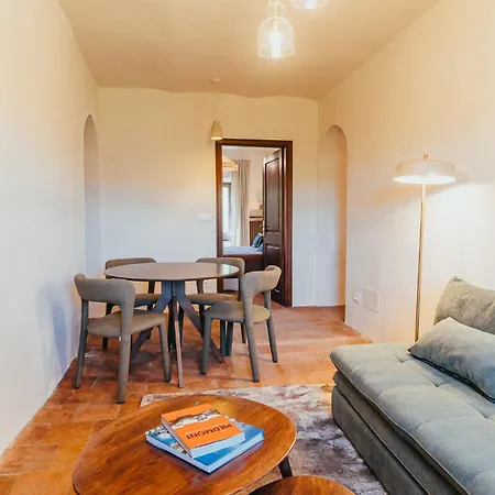 Nocleg ze śniadaniem La Casa Dei Caprioli 4*